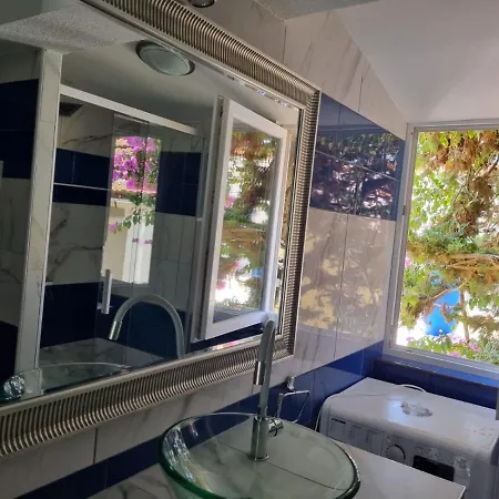 Apartment Three Bedrooms Apartment In Vir *