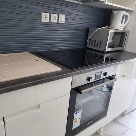 Three Bedrooms Apartment In Vir Apartment *